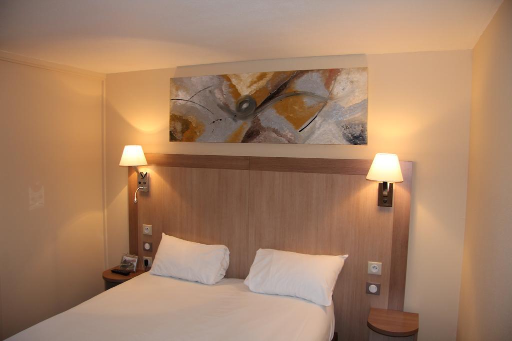 Logis Lhotel Restaurant Antony Verrieres Le Buisson Massy  Room photo