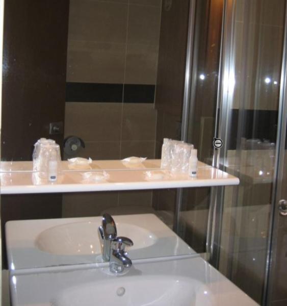 Logis Lhotel Restaurant Antony Verrieres Le Buisson Massy  Room photo